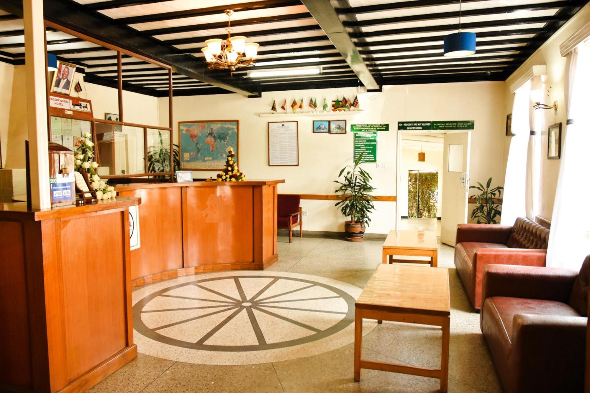 Wagon Wheel Hotel Eldoret Bagian luar foto